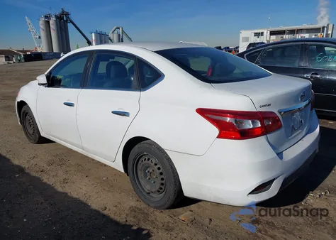 2017 Nissan Sentra S z USA, uszkodzony, nr VIN 3N1AB7AP5HY236537